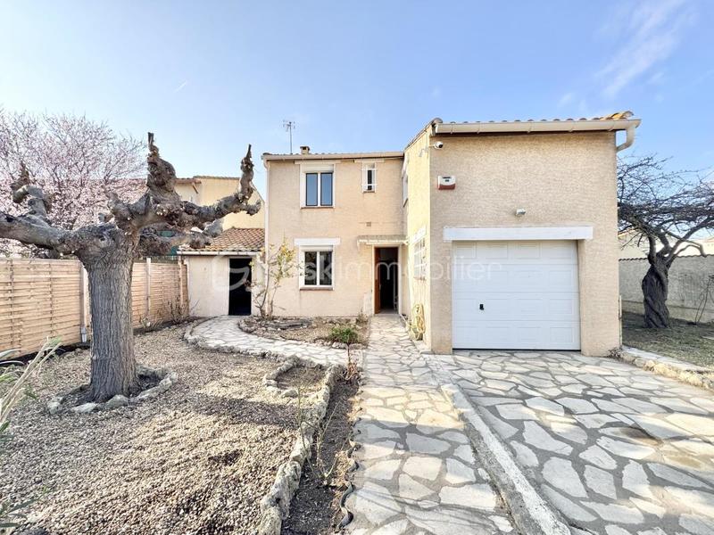 Maison traditionnelle - 90 m² - 5 pièces