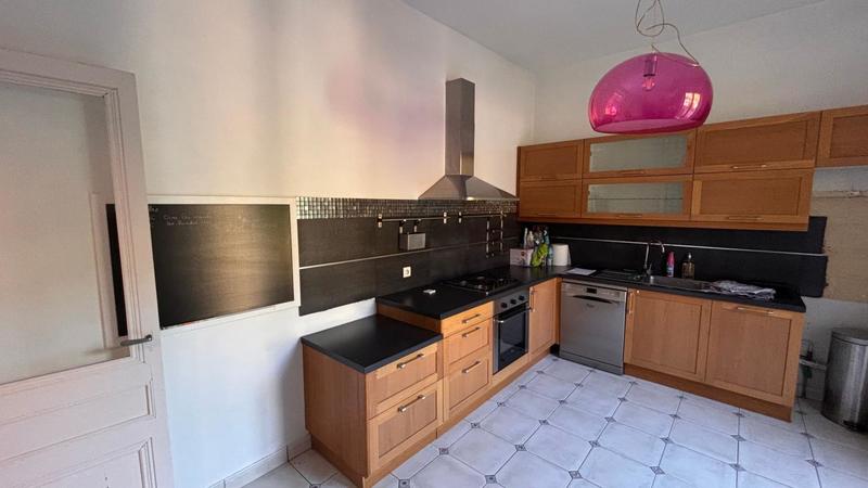 Maison - 347 m² - 8 pièces