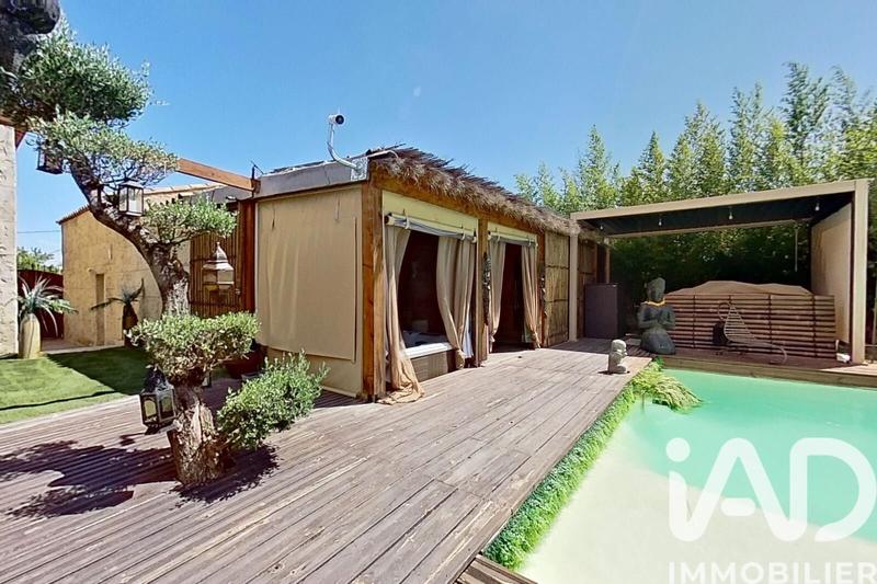 Maison - 240 m² - 8 pièces