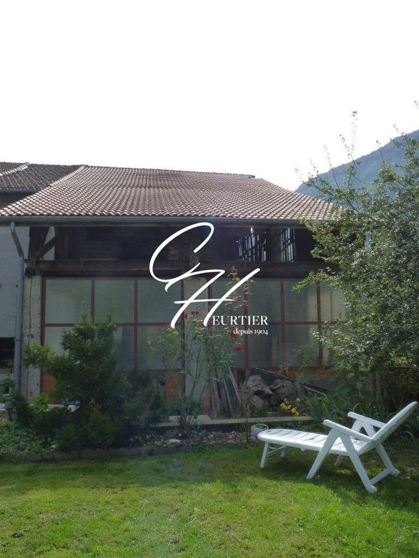 Maison ancienne - 250 m² - 8 pièces