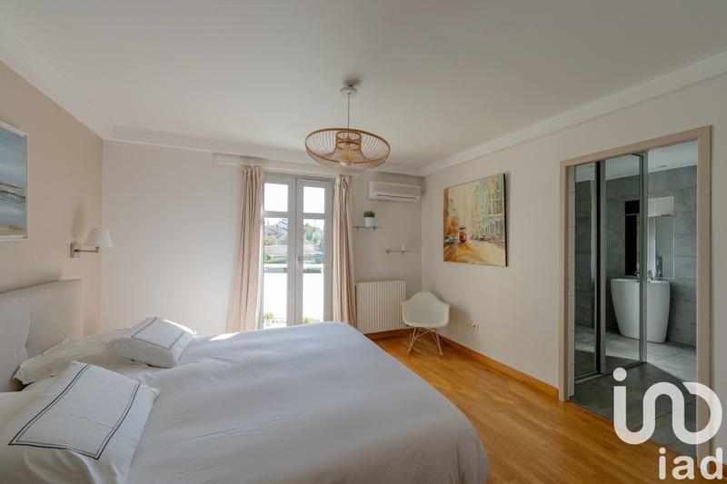 Maison - 193 m² - 6 pièces