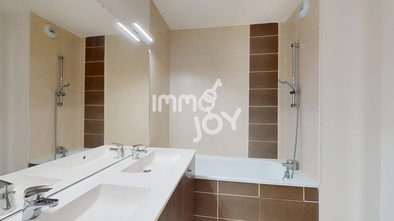 Appartement - 65 m² - 3 pièces