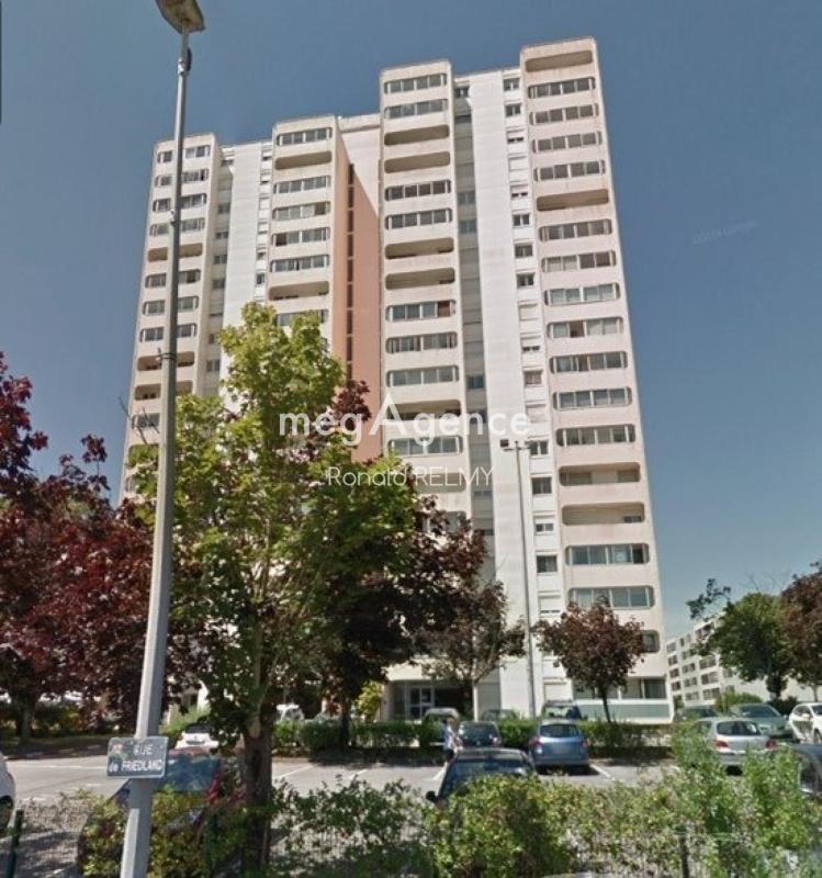 Appartement - 107 m² - 5 pièces