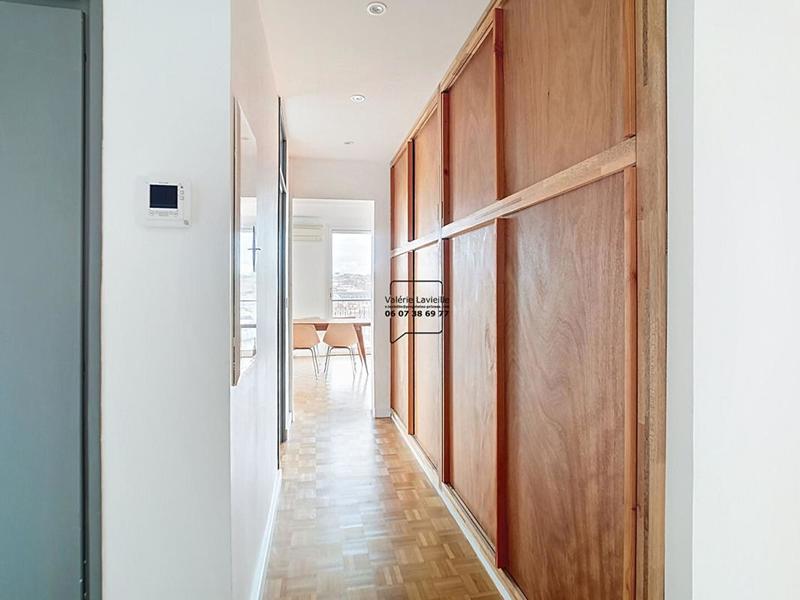 Appartement - 90 m² - 4 pièces