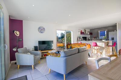 Maison - 94 m² - 4 pièces