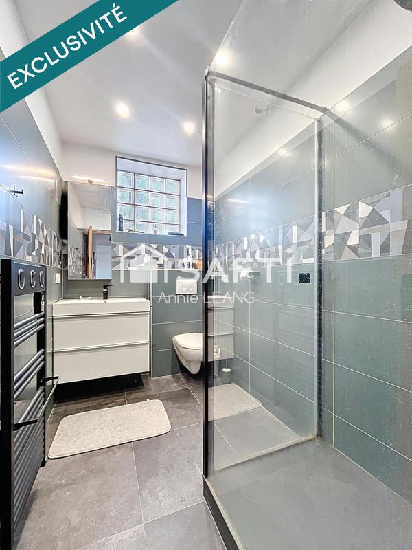 Maison - 228 m² - 7 pièces