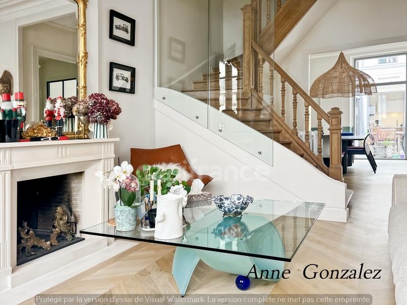 Maison bourgeoise - 237 m² - 9 pièces