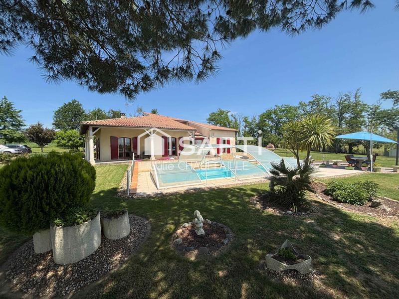 Maison - 185 m² - 7 pièces