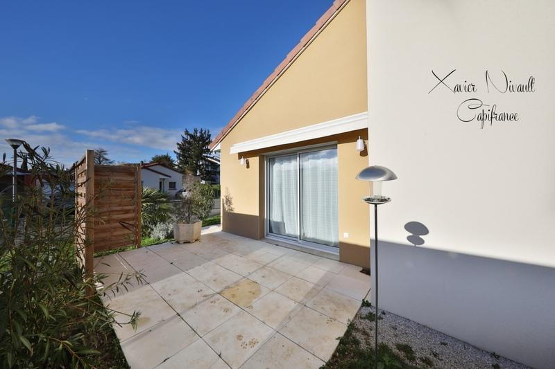 Maison - 88 m² - 4 pièces