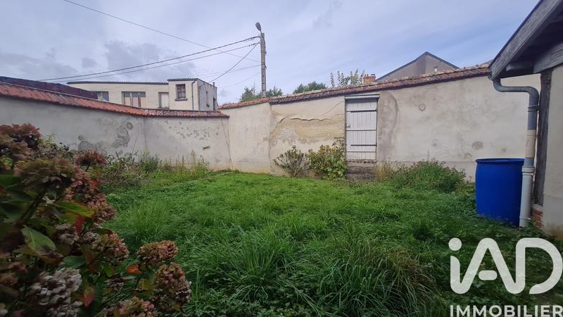 Maison - 225 m² - 10 pièces