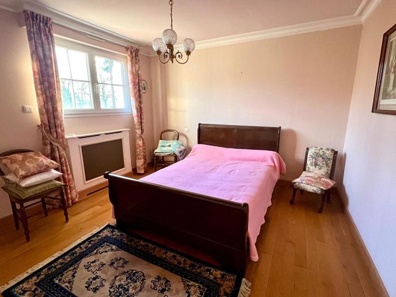 Villa - 230 m² - 8 pièces