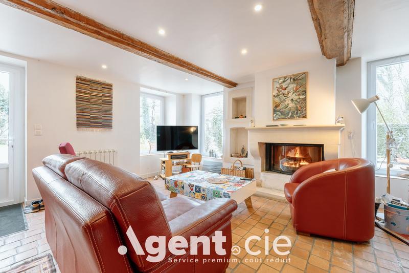 Maison ancienne - 170 m² - 9 pièces