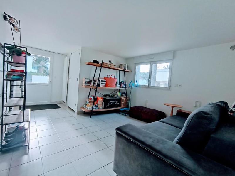 Maison - 220 m² - 10 pièces