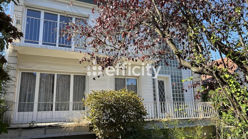 Maison - 143 m² - 5 pièces