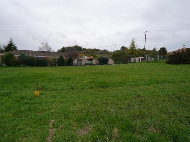 Terrain constructible - 1 347 m²