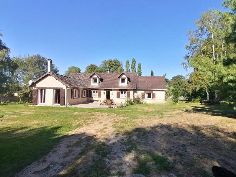 Maison traditionnelle - 112 m² - 6 pièces