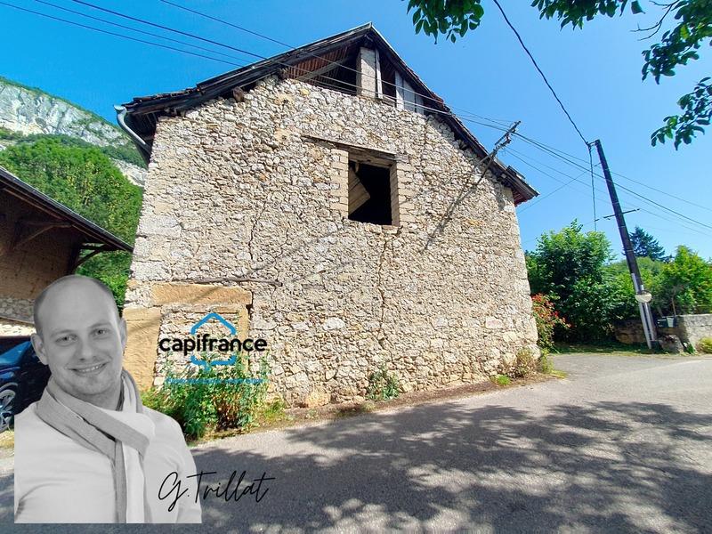 Grange - 140 m² - 2 pièces