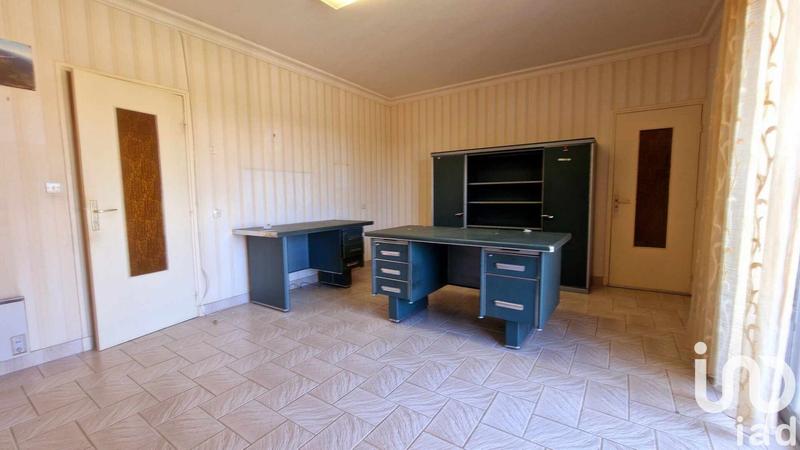 Maison - 241 m² - 10 pièces