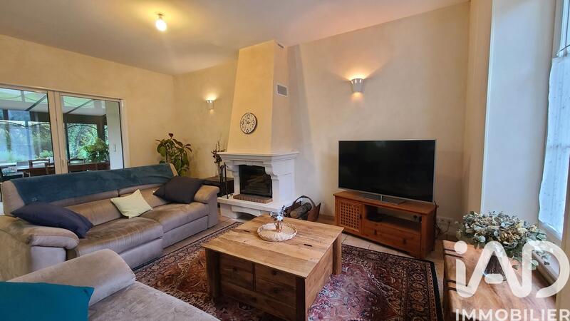 Maison - 301 m² - 11 pièces