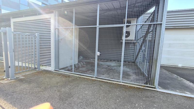 Bureau - 73 m² - 2 pièces