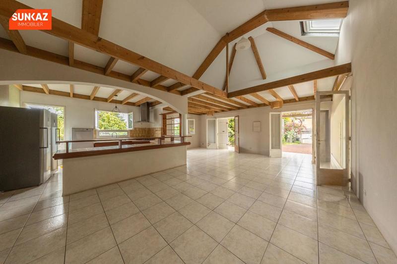 Maison - 178 m² - 5 pièces