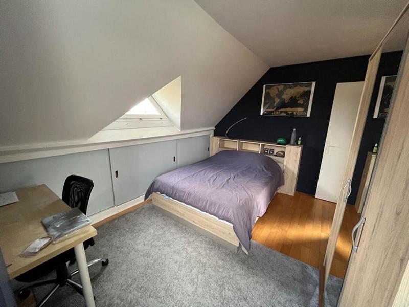 Maison - 198 m² - 8 pièces