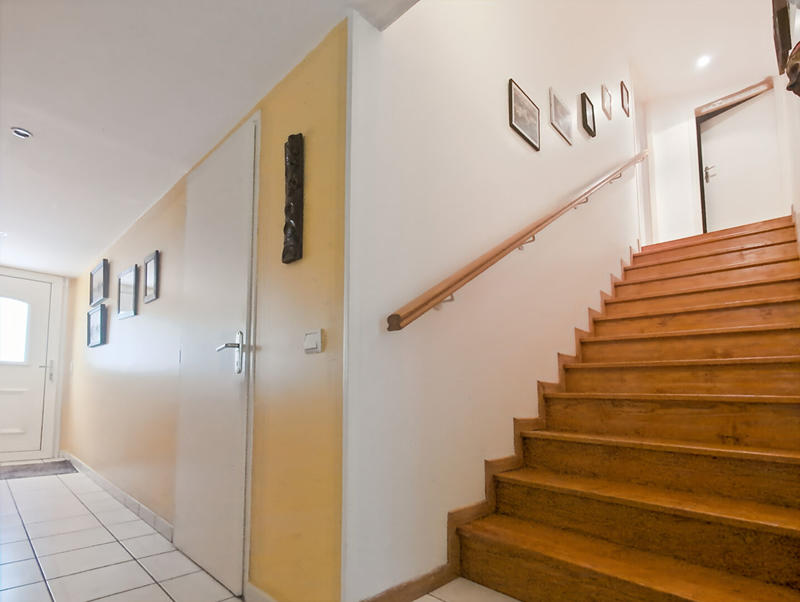 Maison - 212 m² - 7 pièces