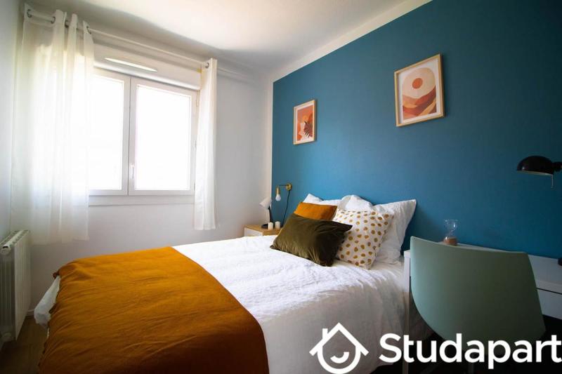 Chambre - 10 m² - 1 pièce