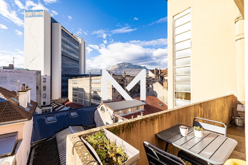 Appartement - 98 m² - 3 pièces