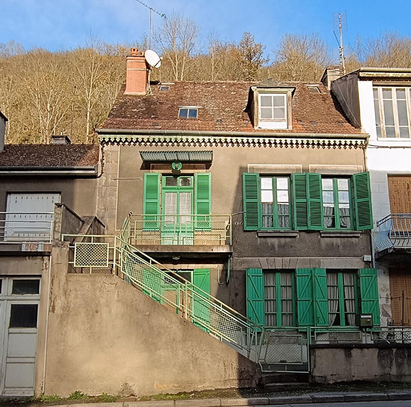 Maison - 96 m² - 4 pièces