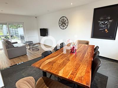 Maison - 167 m² - 4 pièces