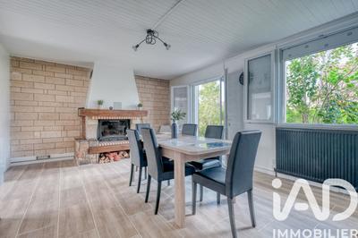 Maison - 97 m² - 4 pièces