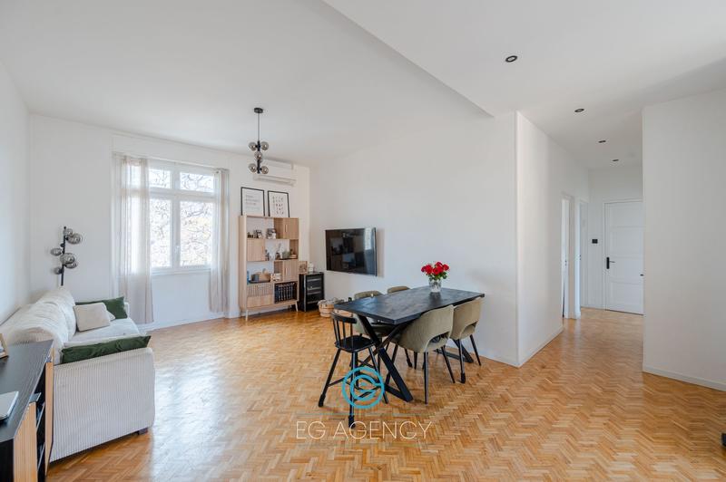 Appartement - 82 m² - 4 pièces