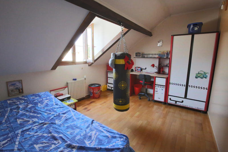 Maison - 147 m² - 7 pièces