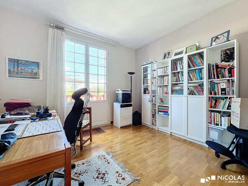 Maison - 228 m² - 8 pièces