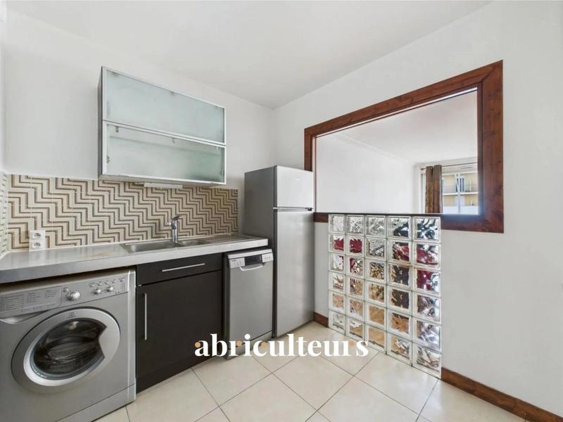 Appartement ancien - 86 m² - 3 pièces