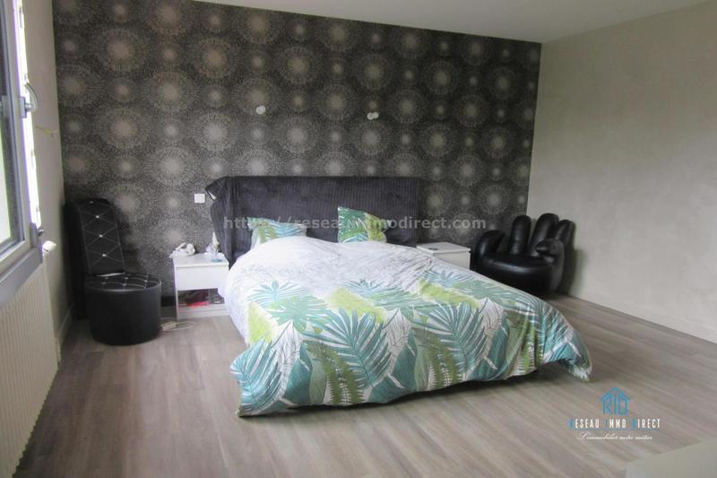 Propriété - 276 m² - 6 pièces