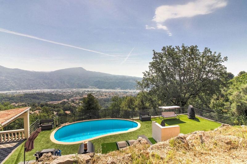 Propriété - 193 m² - 7 pièces