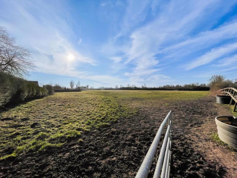 Maison de domaine équestre - 90 m² - 4 pièces