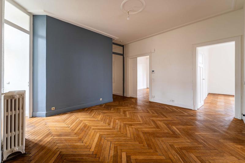 Appartement - 160 m² - 6 pièces