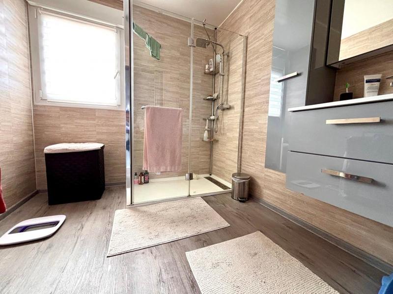 Maison - 175 m² - 5 pièces