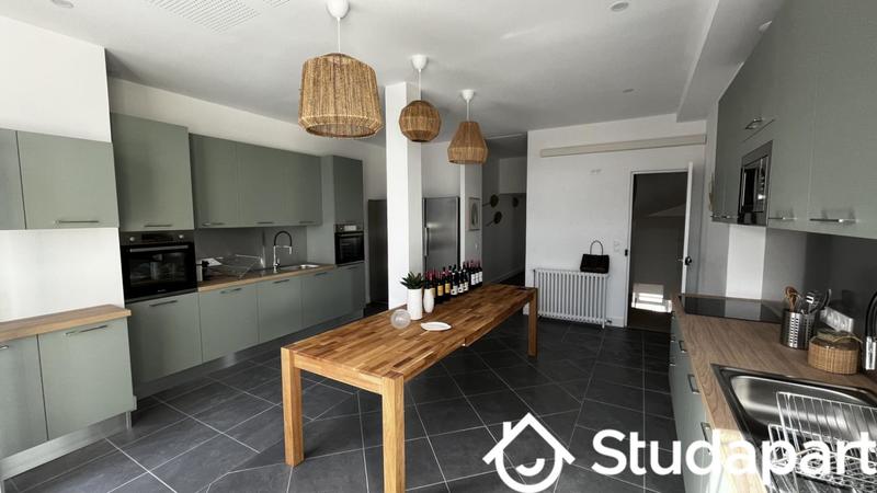 Chambre - 12 m² - 1 pièce