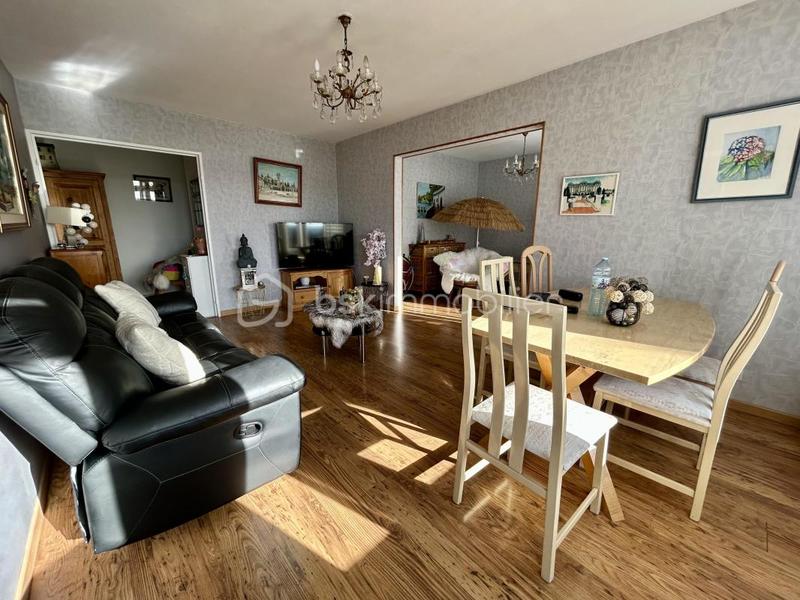 Appartement - 77 m² - 4 pièces