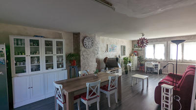 Maison - 83 m² - 4 pièces