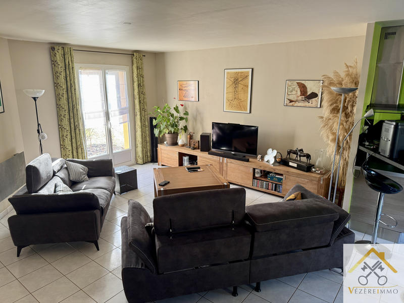 Maison - 94 m² - 4 pièces