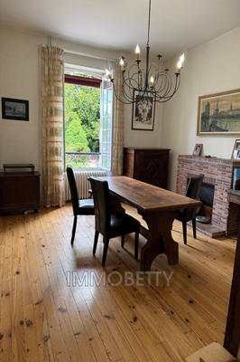 Maison - 164 m² - 6 pièces