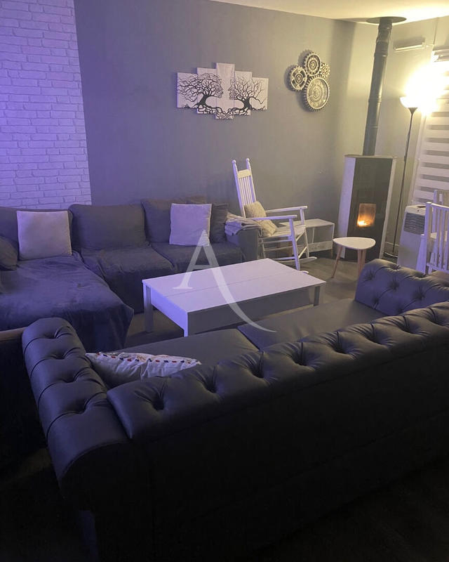 Maison - 92 m² - 5 pièces