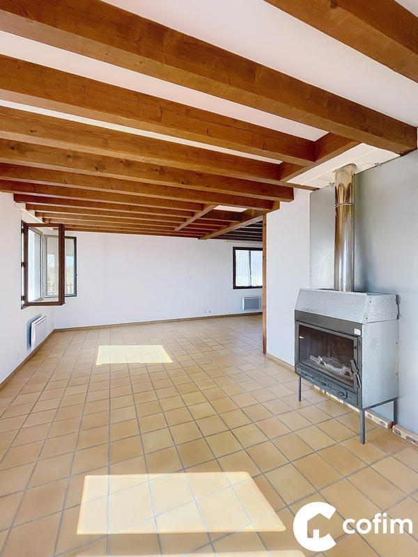 Maison - 104 m² - 4 pièces