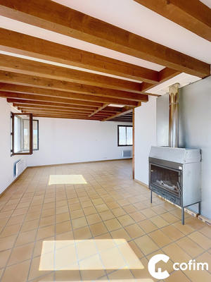 Maison - 104 m² - 4 pièces