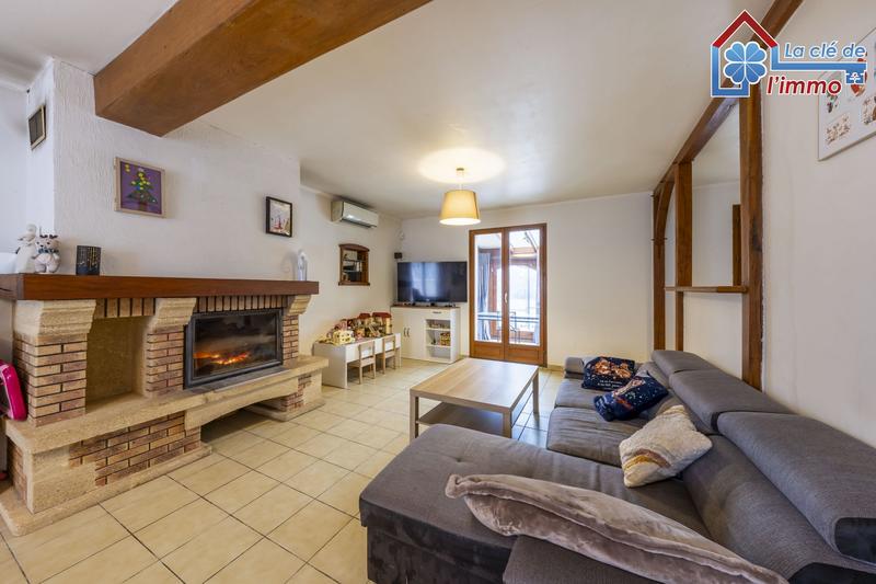 Maison traditionnelle - 99 m² - 6 pièces